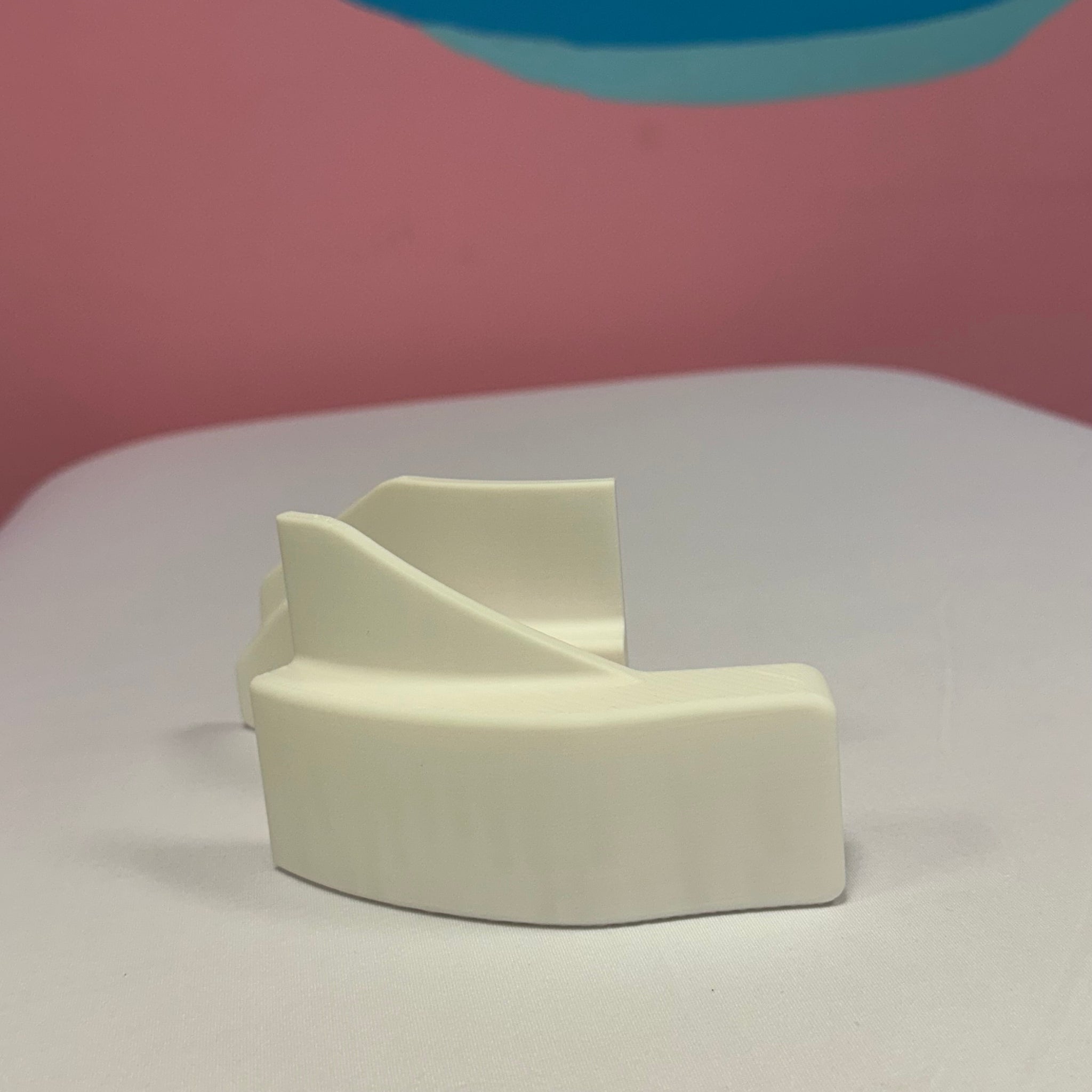 BIGODINO IBRIDO DIVISO (dimostrazione forma esterna e interna) 23 cm x 8 cm
